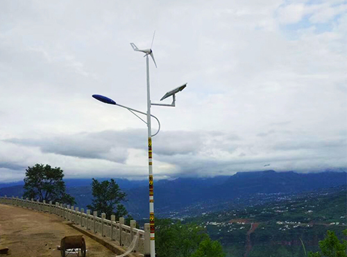 南京歐陸風光互補發電機為浦江景區發光助力